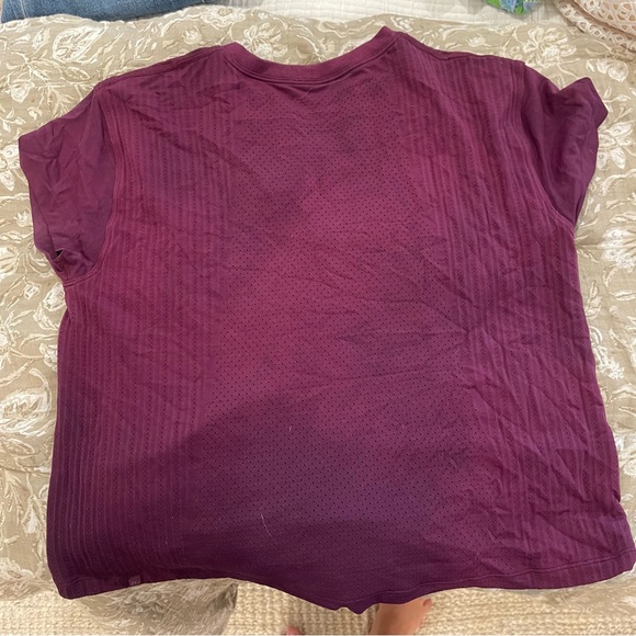 Lululemon Train To Be Tee Short Sleeve - Picture 5 of 5